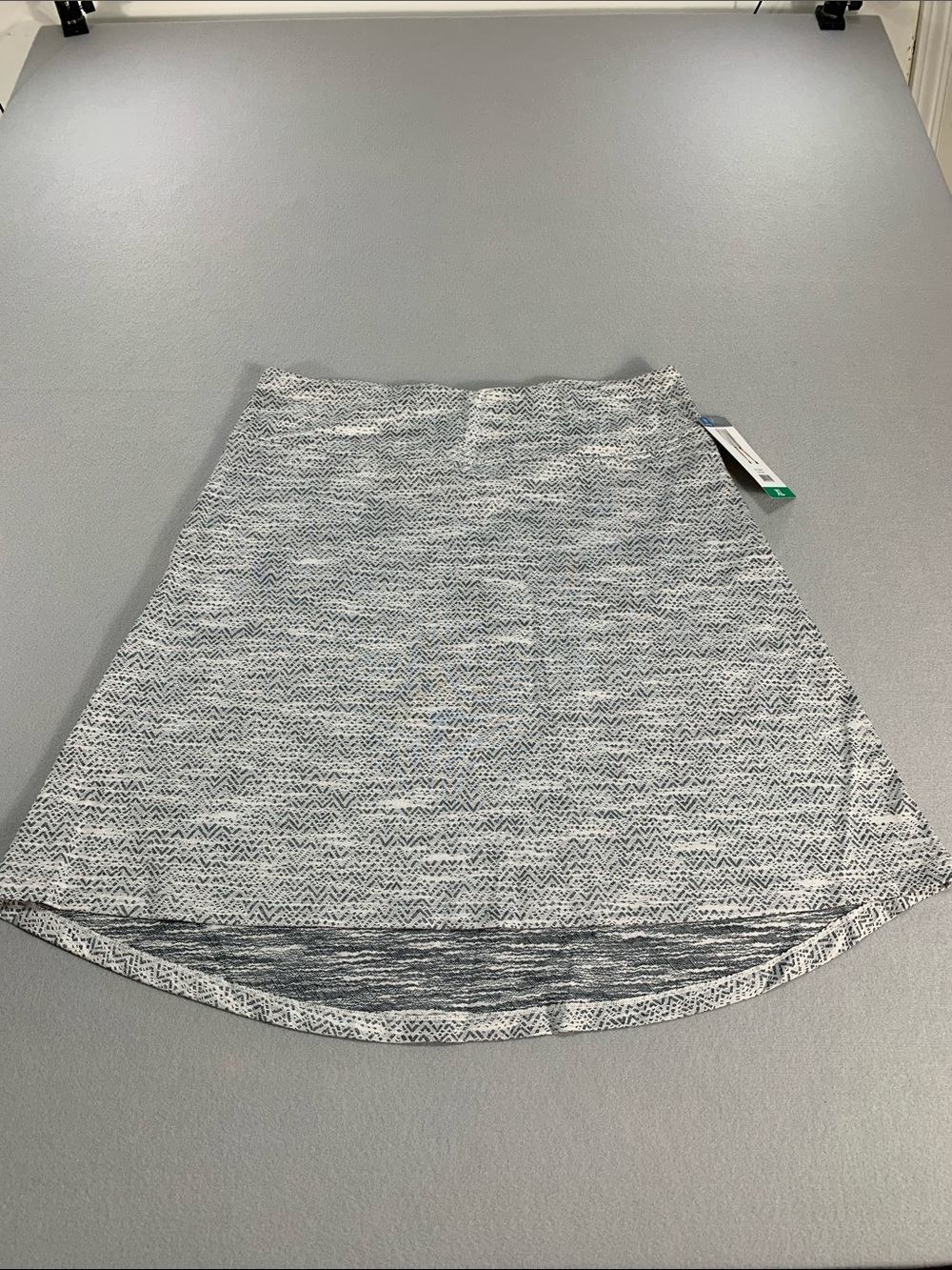 Mondetta Light Gray Textured A-Line Skirt